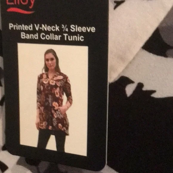 New Lildy tunic top size small - Picture 2 of 6